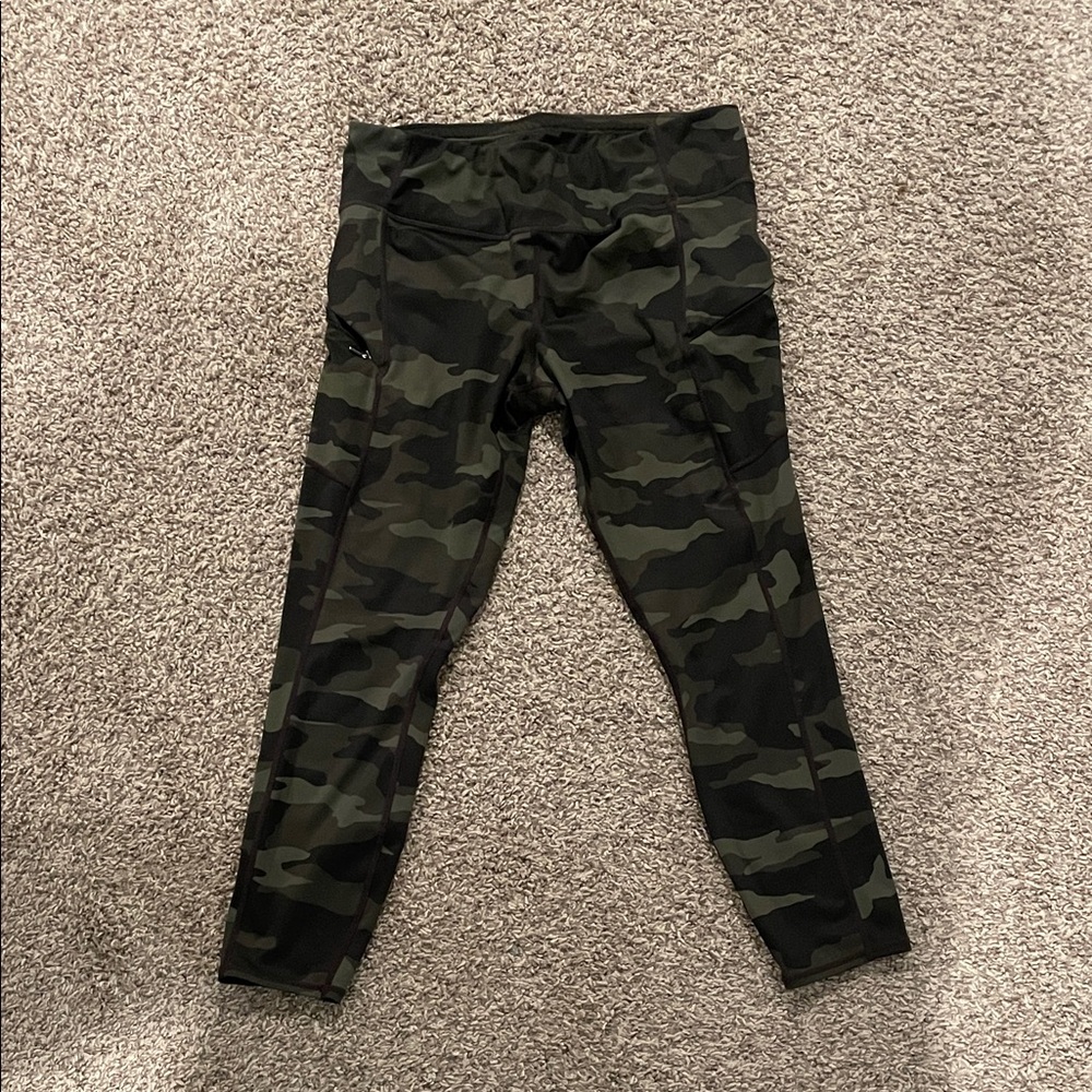 Athleta Green Camo Leggings